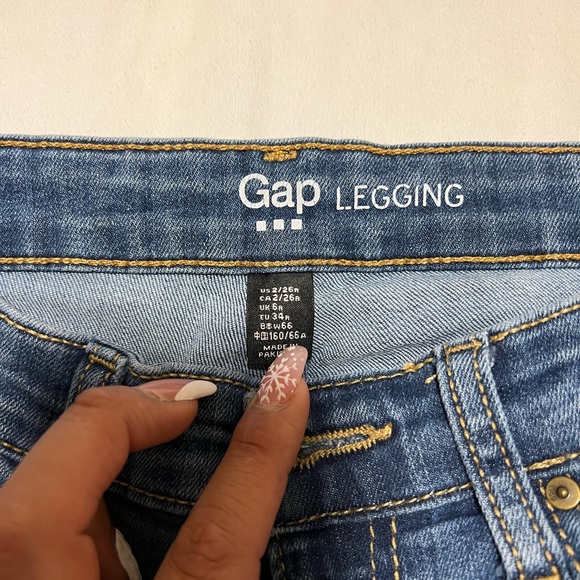 Gap jeans 👖 - Picture 4 of 7